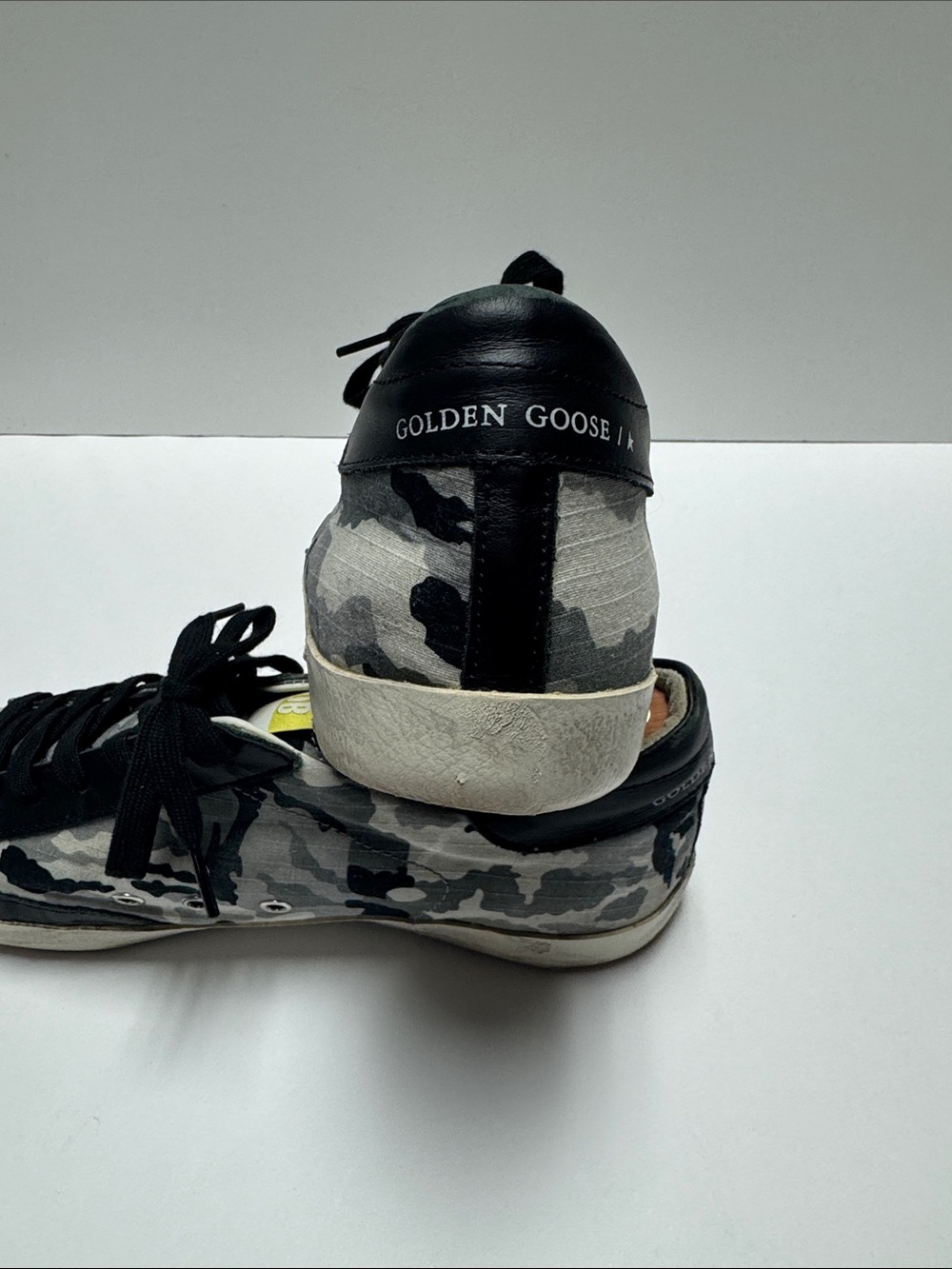 Golden Goose Men’s Gray Camo Superstar Sneakers with Black Accents - Picture 5 of 12